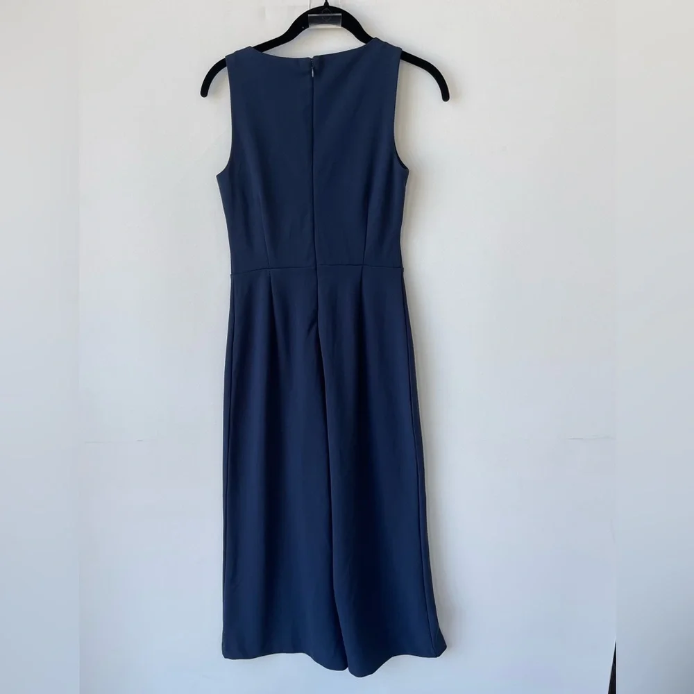 NWT Banana Republic Zip Closure Sleeveless Wide Leg Navy Jumpsuit Women’s size 0
